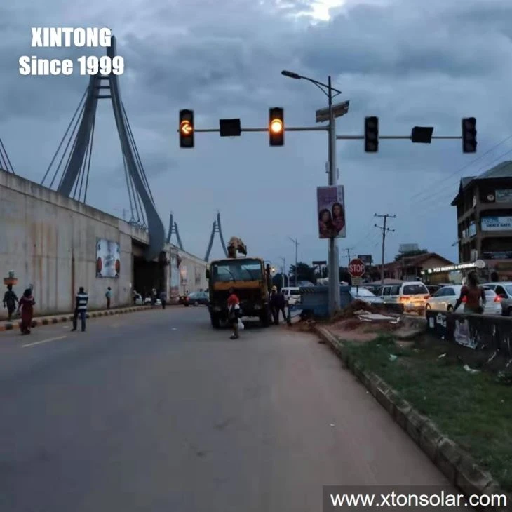 Solar Traffic Light Pole